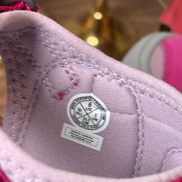 Keen Very Berry Youth Size 6 Seacamp II CNX Water Sandals Comfort Summer Outdoor - Picture 6 of 6